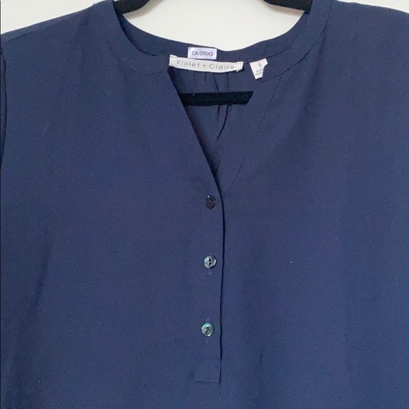 Blouse - Picture 3 of 4